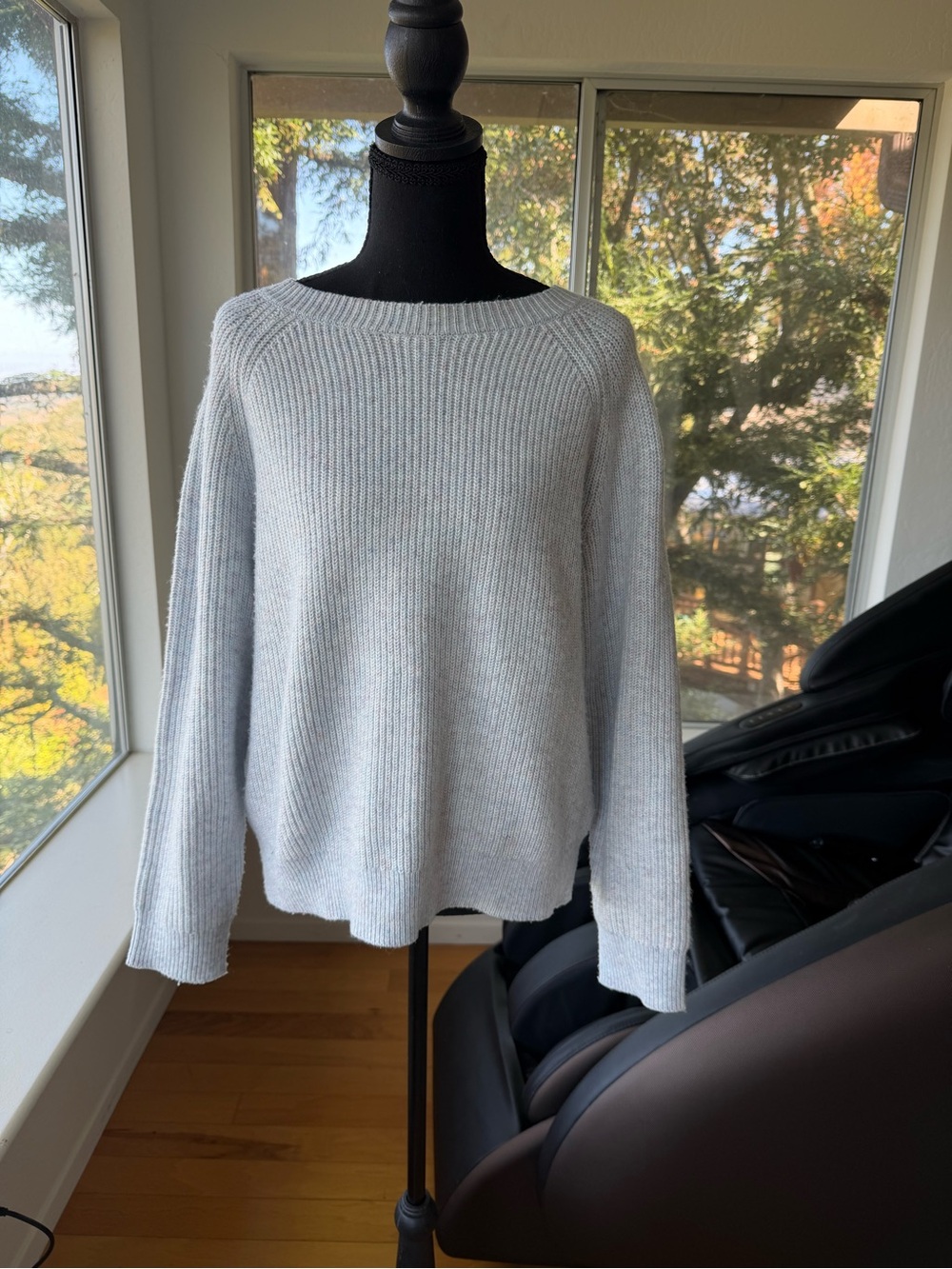 LIKE NEW Calvin Klein Jeans Light Blue Multi-Color Fleck Knit Sweater Small